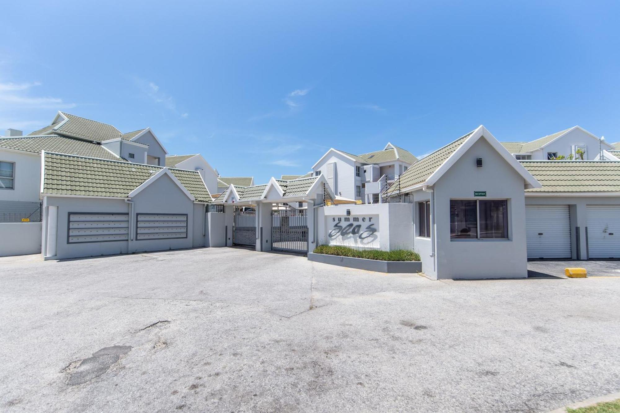 Summerseas Beach Living Port Elizabeth Bagian luar foto