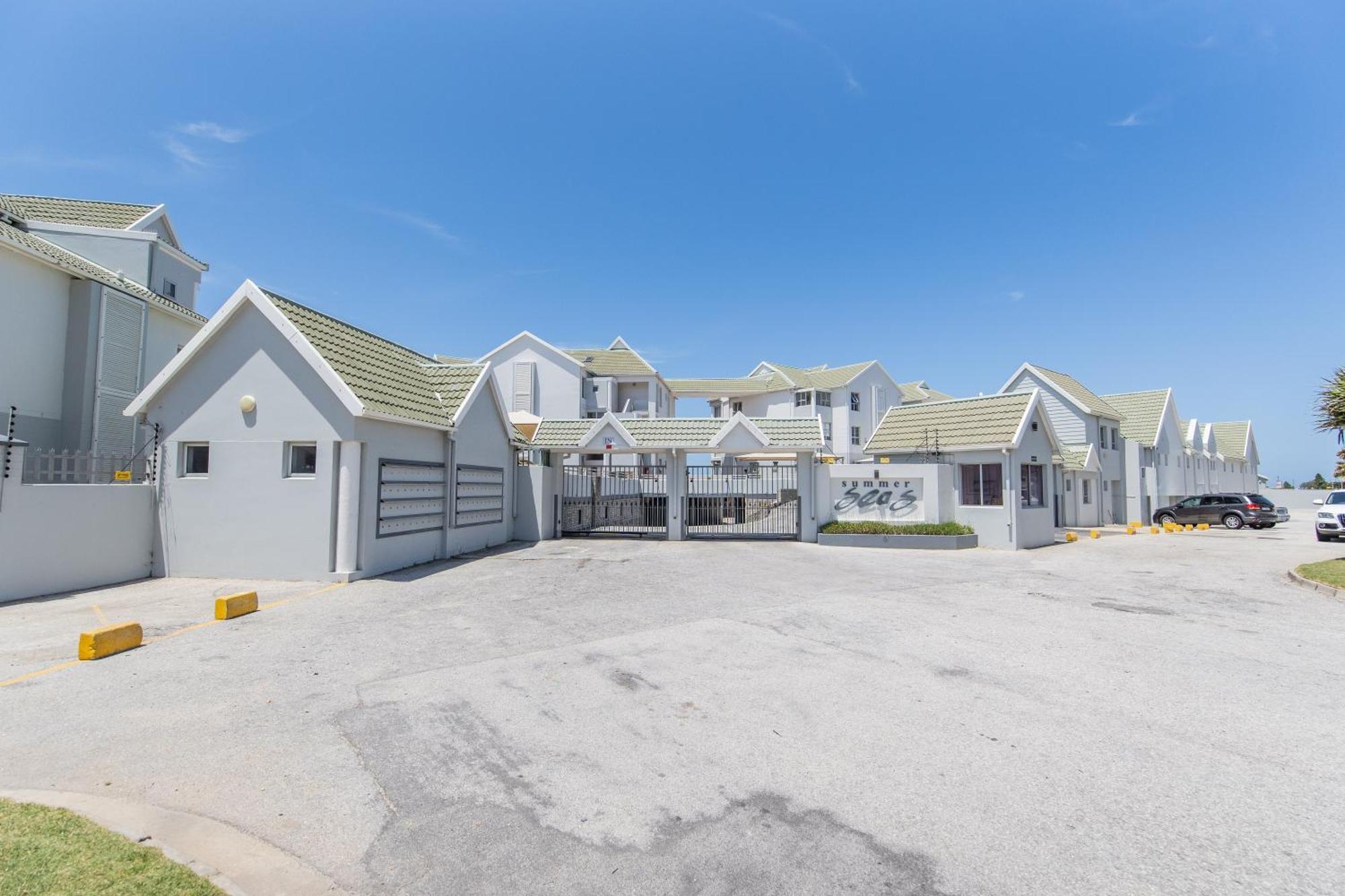 Summerseas Beach Living Port Elizabeth Bagian luar foto